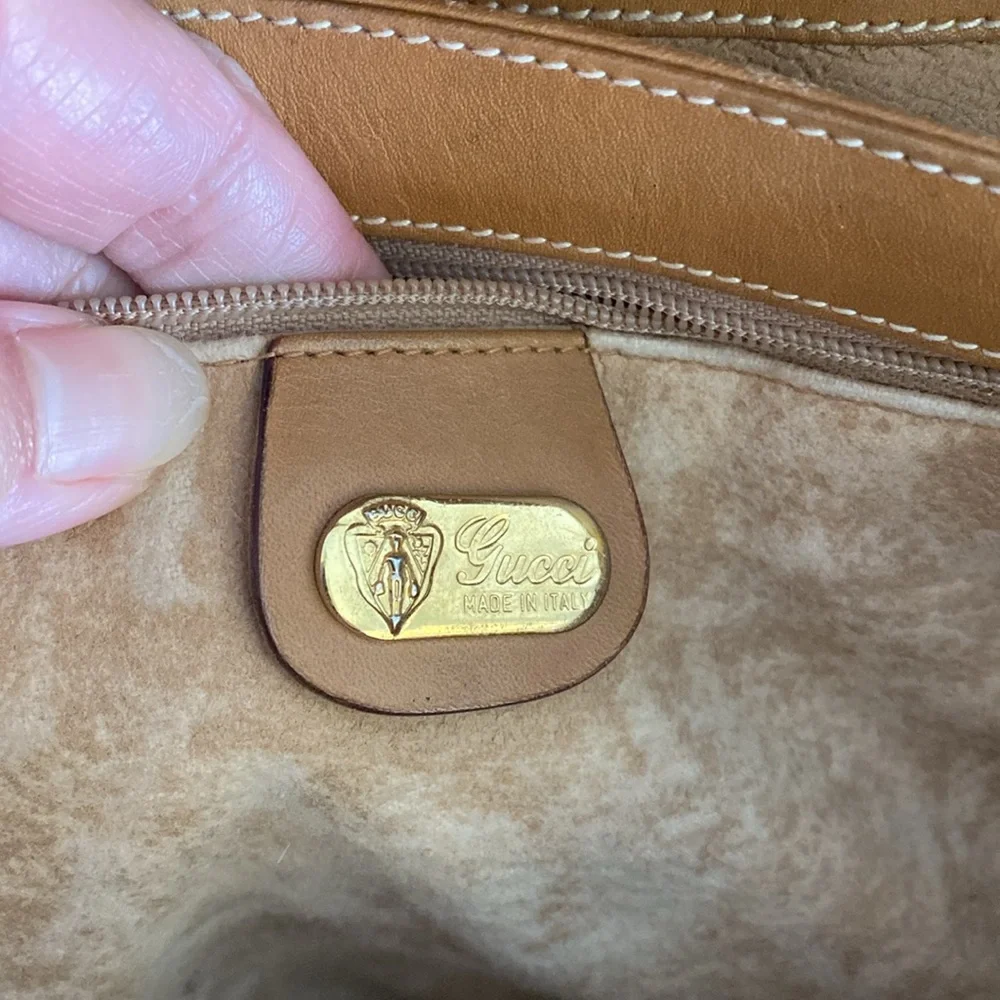 Vintage Gucci handbag - Picture 9 of 17